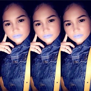 Meet your Posher, Crystal